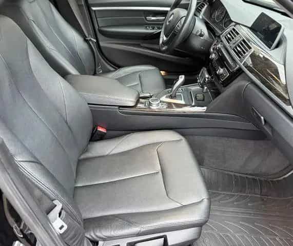 BMW 320 Lim. Luxury Line/Automatik/Leder/Navi/SSD/AHK 06/2018-photo-15