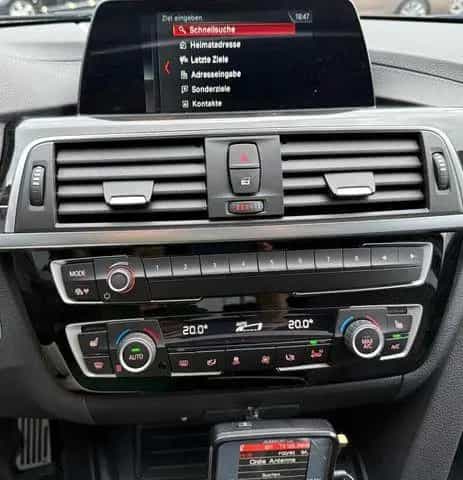 BMW 320 Lim. Luxury Line/Automatik/Leder/Navi/SSD/AHK 06/2018-photo-21