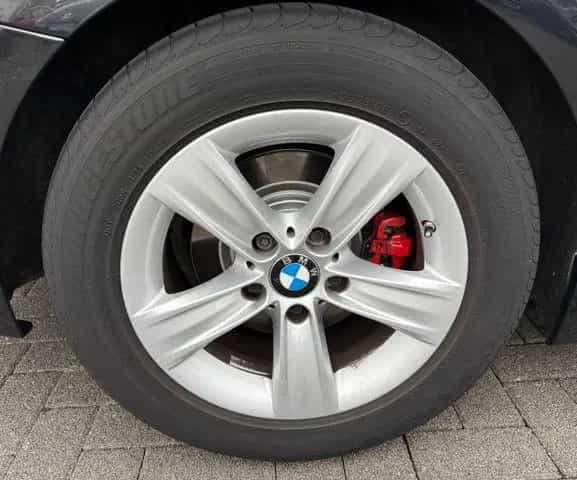 BMW 320 Lim. Luxury Line/Automatik/Leder/Navi/SSD/AHK 06/2018-photo-26