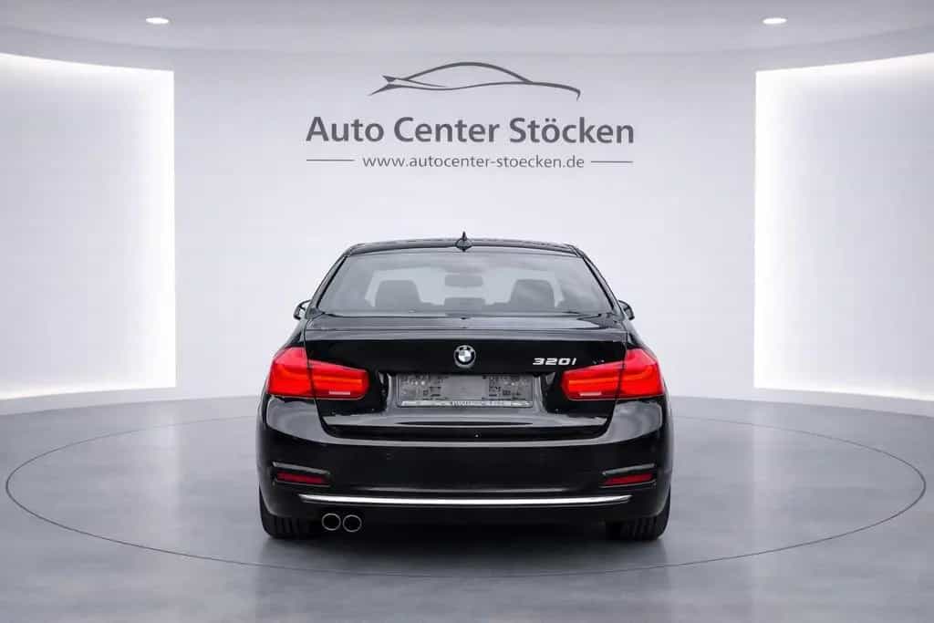 BMW 320 Lim. Luxury Line/Automatik/Leder/Navi/SSD/AHK 06/2018-photo-4