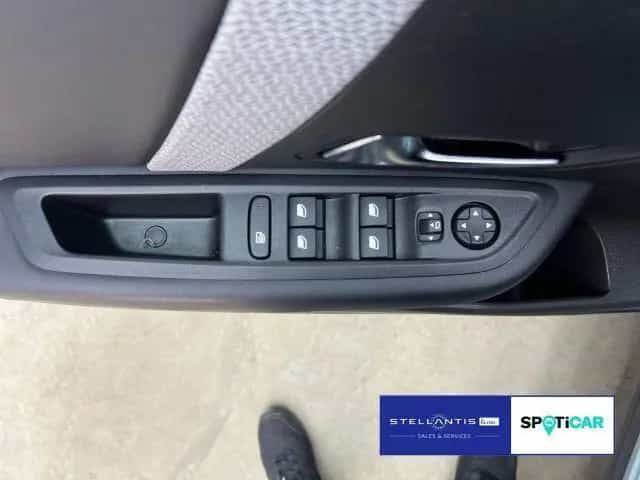 Citroën C4 1.2 PureTech 130 Max *Navi, 11/2023-photo-11