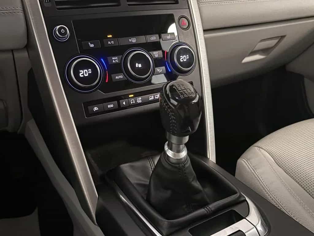 Land Rover Discovery Sport TD 4WD Xenon Leder Navi AHK 1.Hd 10/2016-photo-25
