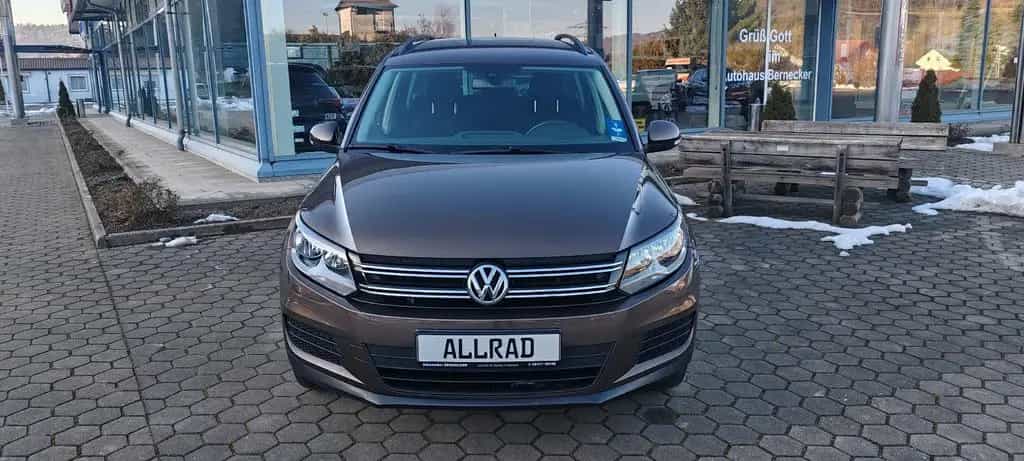 Volkswagen Tiguan Trend & Fun 4Motion 09/2012-photo-1