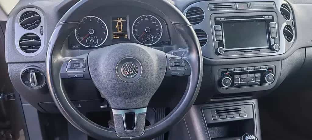 Volkswagen Tiguan Trend & Fun 4Motion 09/2012-photo-14