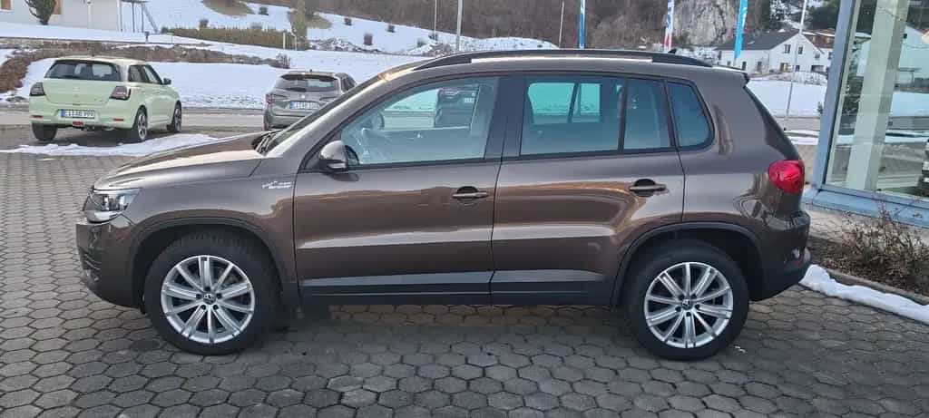 Volkswagen Tiguan Trend & Fun 4Motion 09/2012-photo-7