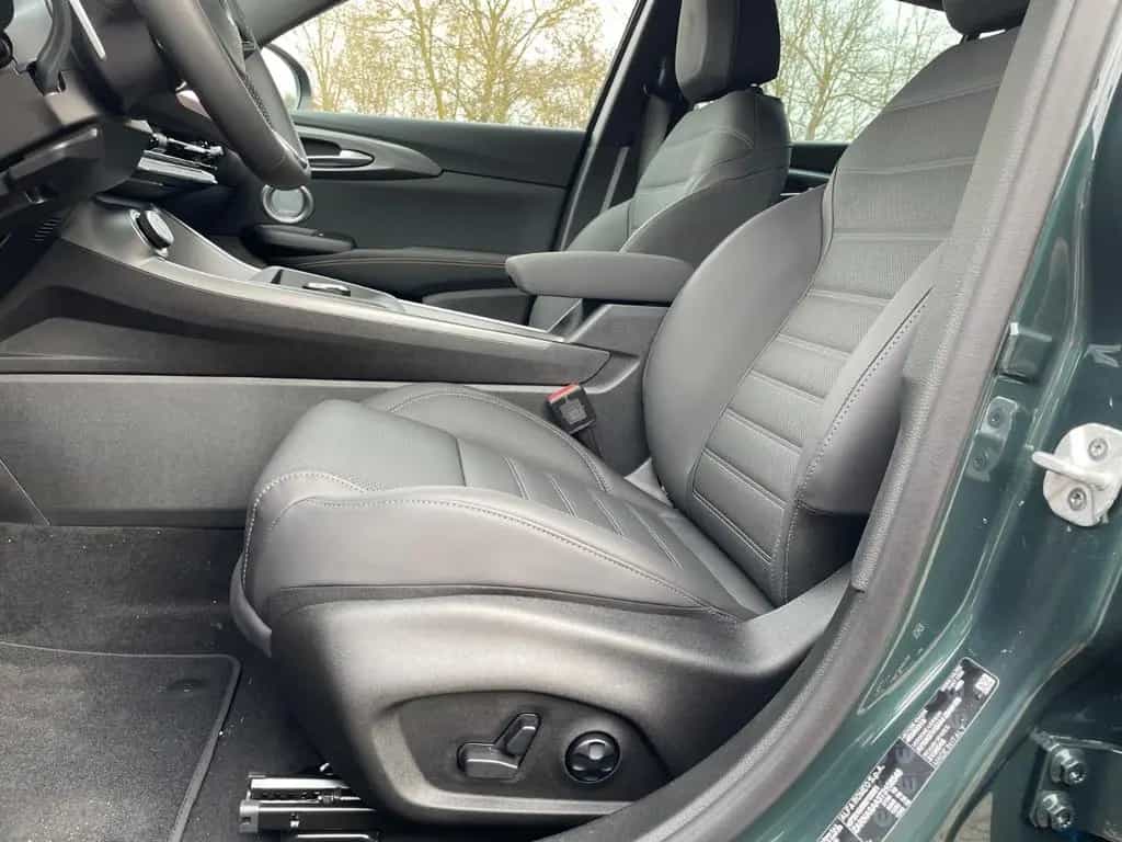 Alfa Romeo Tonale Veloce Ibrida 175 PS 20" NP: 56.465€ 02/2026-photo-20