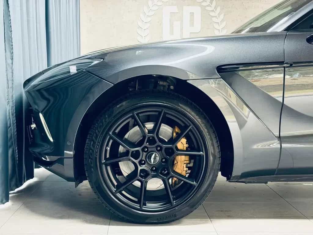 Aston Martin DBX *360*PANO*LUFT*AIR*KEYLESS* 04/2021-photo-10