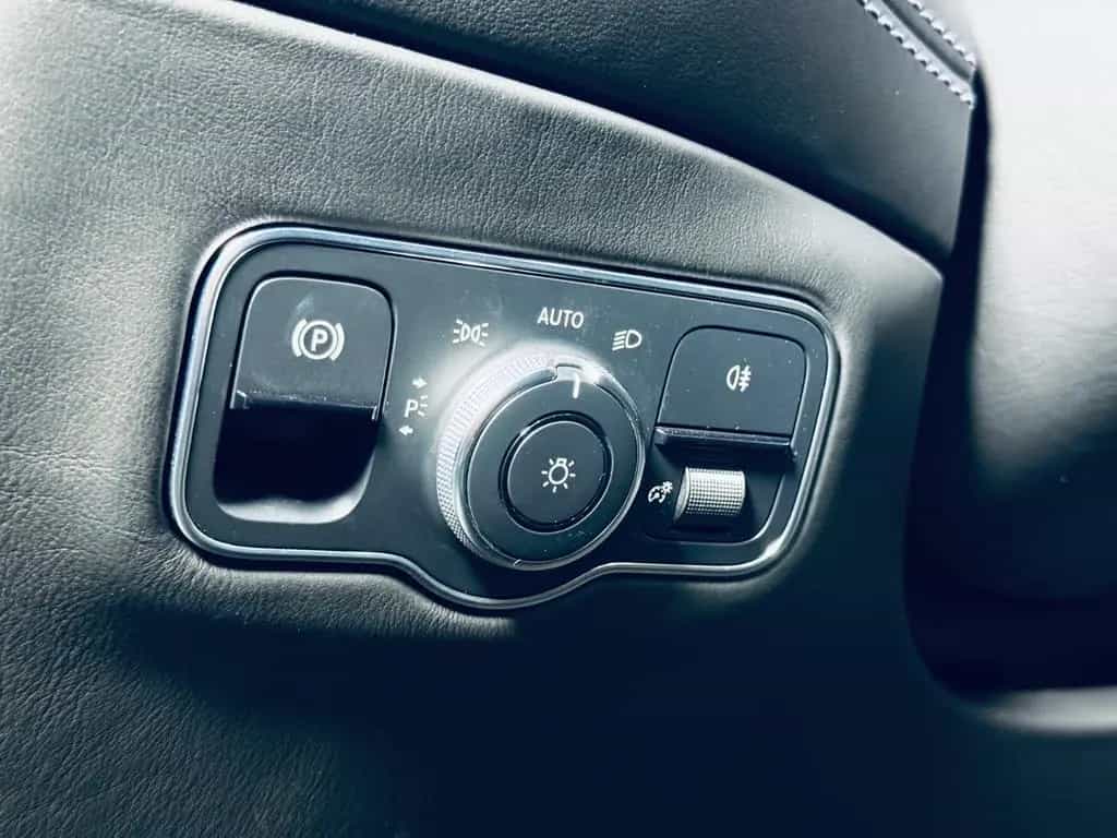 Aston Martin DBX *360*PANO*LUFT*AIR*KEYLESS* 04/2021-photo-18