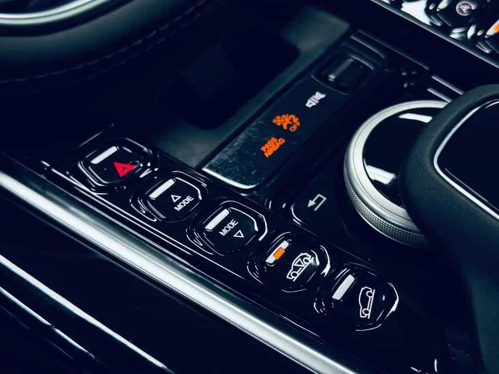 Aston Martin DBX *360*PANO*LUFT*AIR*KEYLESS* 04/2021-photo-24