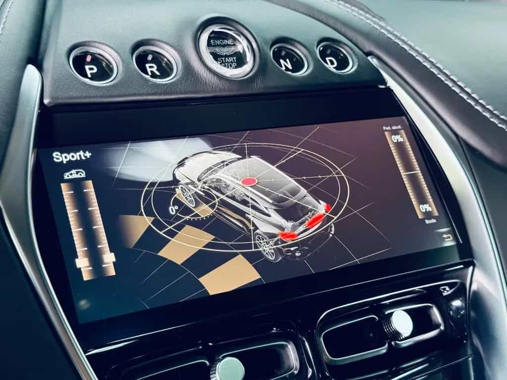 Aston Martin DBX *360*PANO*LUFT*AIR*KEYLESS* 04/2021-photo-29
