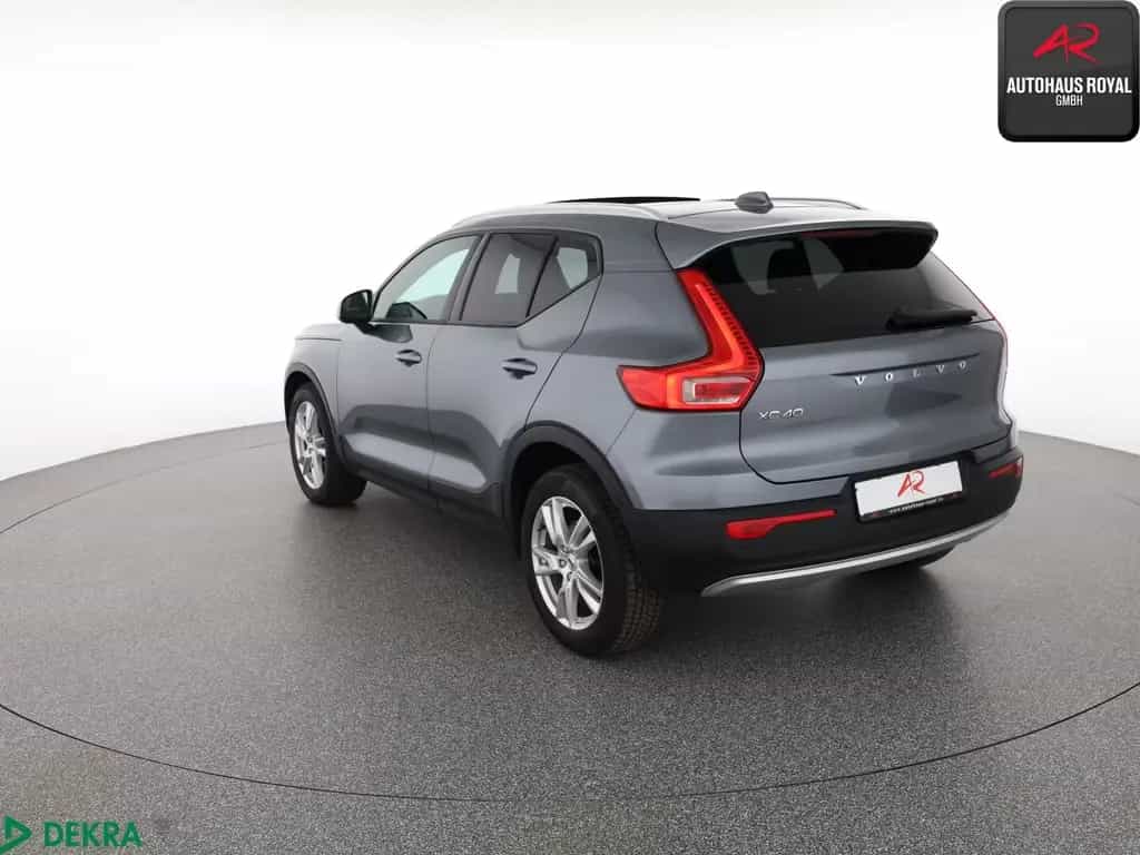 Volvo XC40 XC 40 D4 AWD PANO,FOUR-C,HARMAN/K,ACC,KAMERA, 01/2019-photo-2