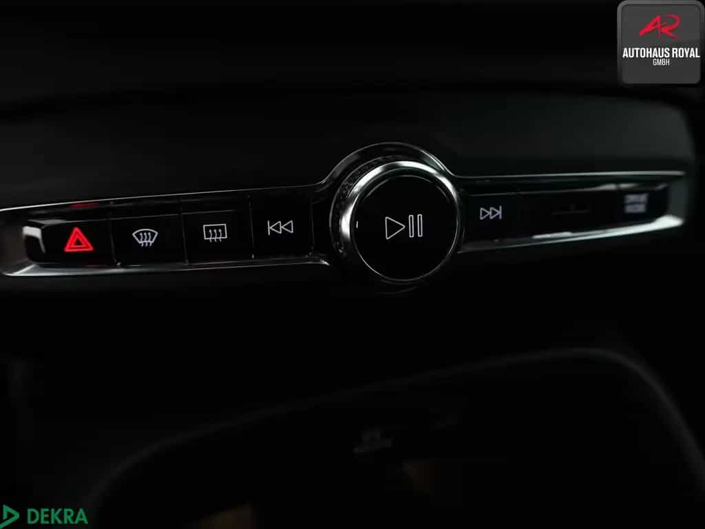 Volvo XC40 XC 40 D4 AWD PANO,FOUR-C,HARMAN/K,ACC,KAMERA, 01/2019-photo-22