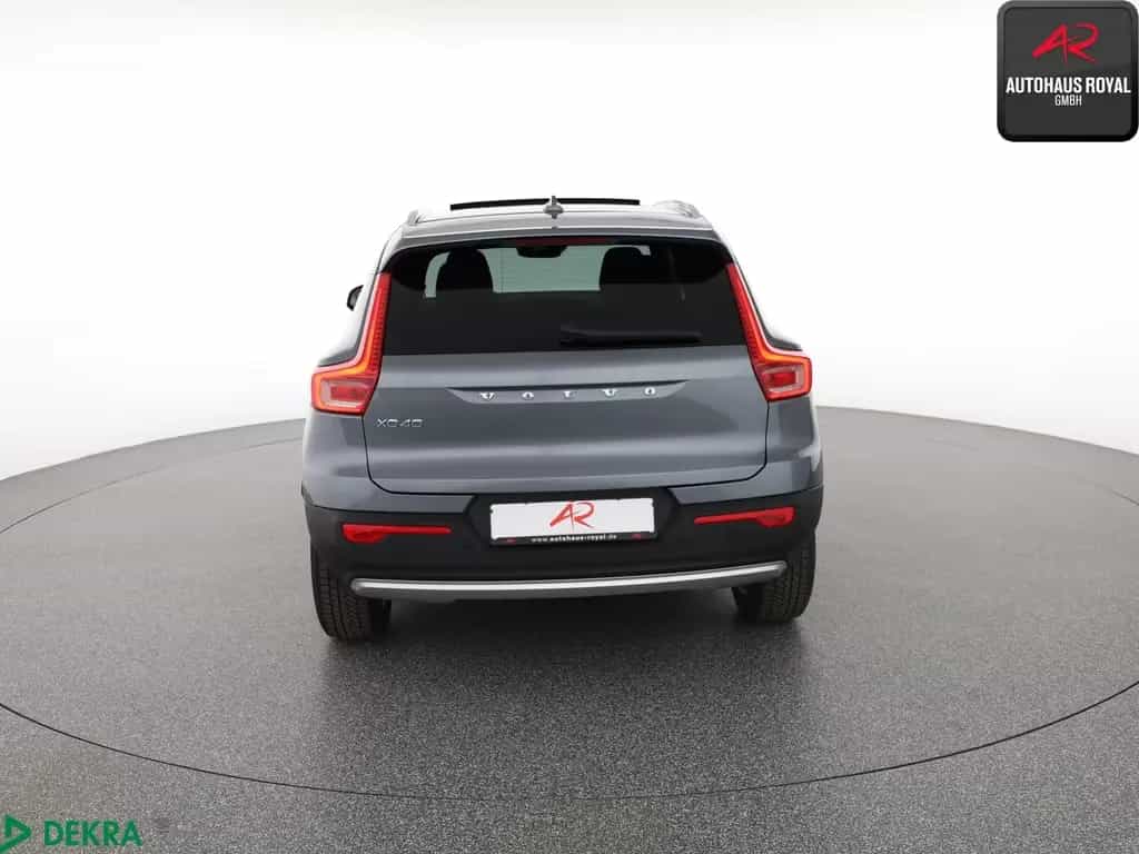 Volvo XC40 XC 40 D4 AWD PANO,FOUR-C,HARMAN/K,ACC,KAMERA, 01/2019-photo-3