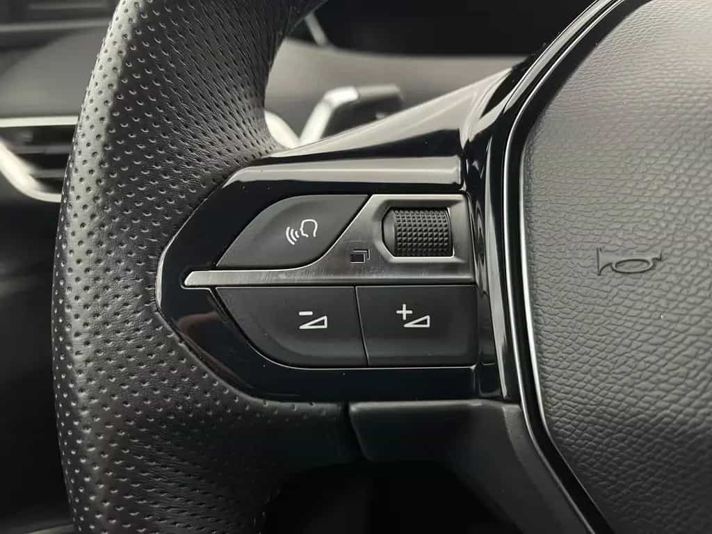 Peugeot 3008 Allure *KAM*LED*PARK*CARPLAY*TEMP*SHZ*TOT* 11/2020-photo-16