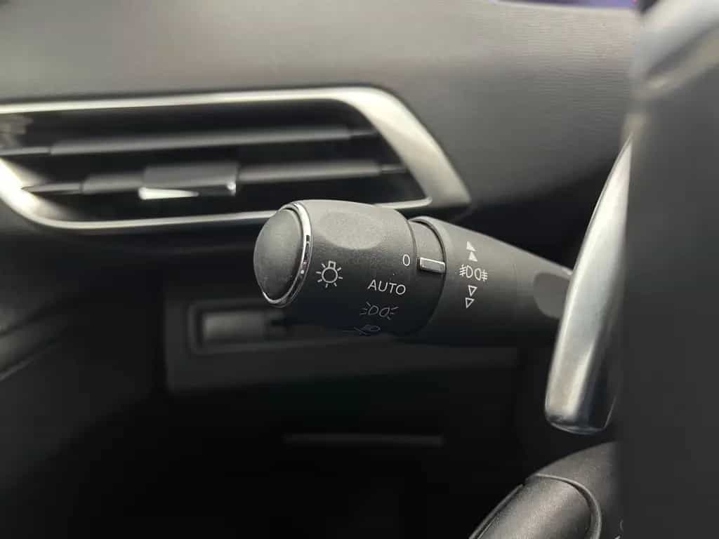 Peugeot 3008 Allure *KAM*LED*PARK*CARPLAY*TEMP*SHZ*TOT* 11/2020-photo-17