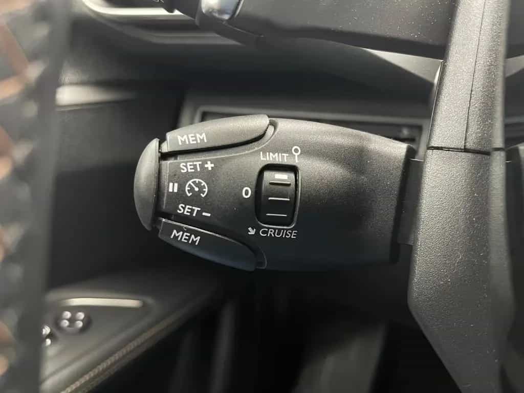 Peugeot 3008 Allure *KAM*LED*PARK*CARPLAY*TEMP*SHZ*TOT* 11/2020-photo-18