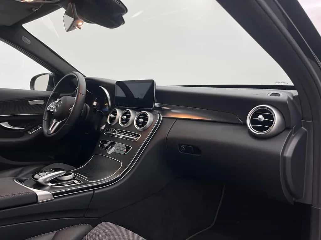 Mercedes-Benz C 300 BURMESTER*PANO*AHK*LED*PDC* 01/2021-photo-12