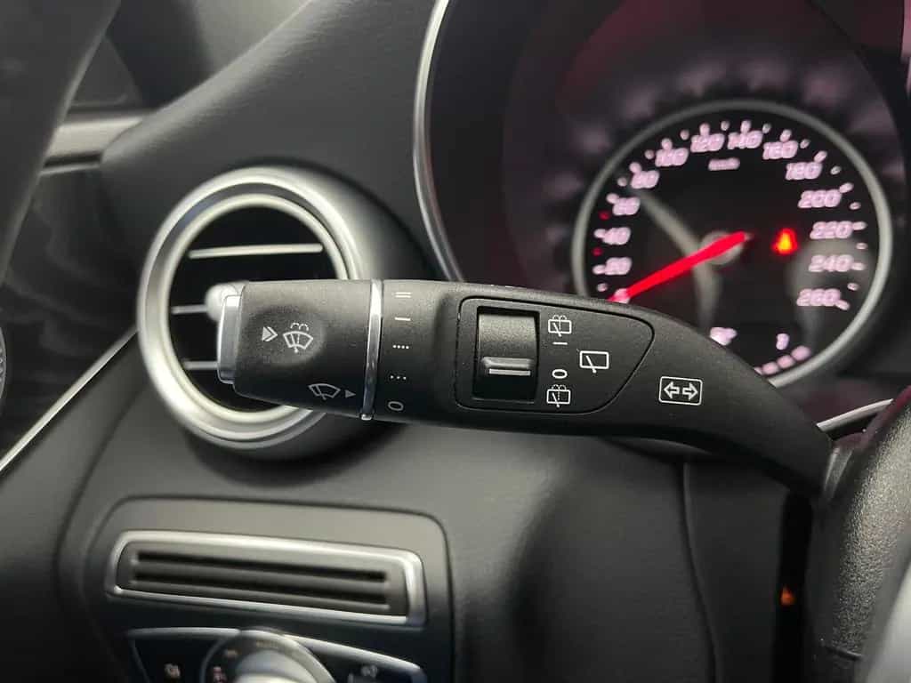 Mercedes-Benz C 300 BURMESTER*PANO*AHK*LED*PDC* 01/2021-photo-19