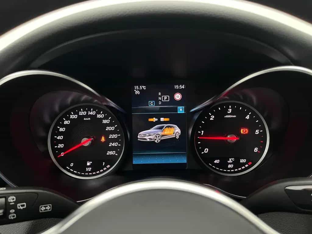 Mercedes-Benz C 300 BURMESTER*PANO*AHK*LED*PDC* 01/2021-photo-22