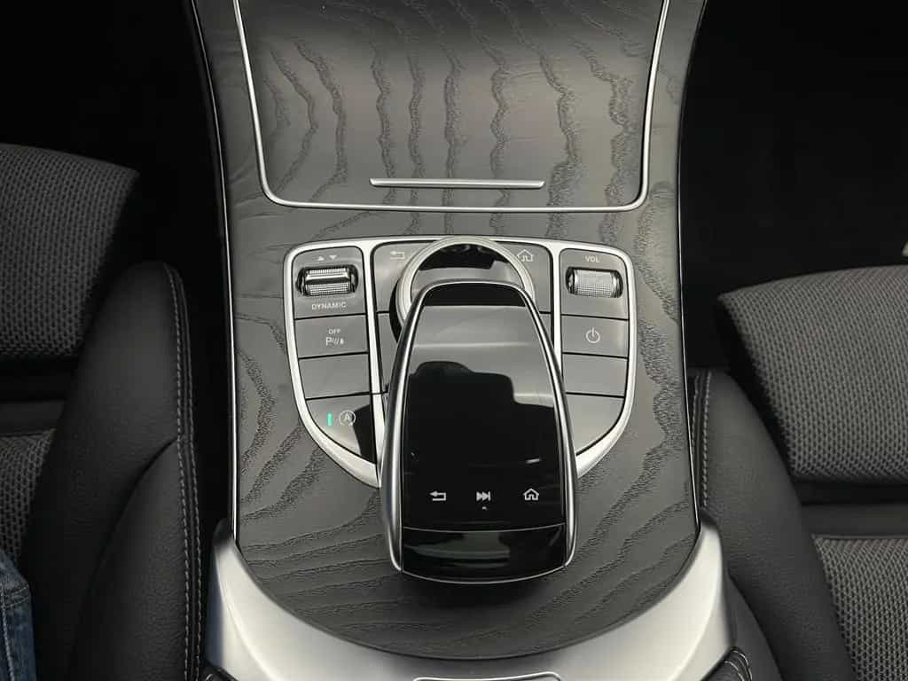 Mercedes-Benz C 300 BURMESTER*PANO*AHK*LED*PDC* 01/2021-photo-24