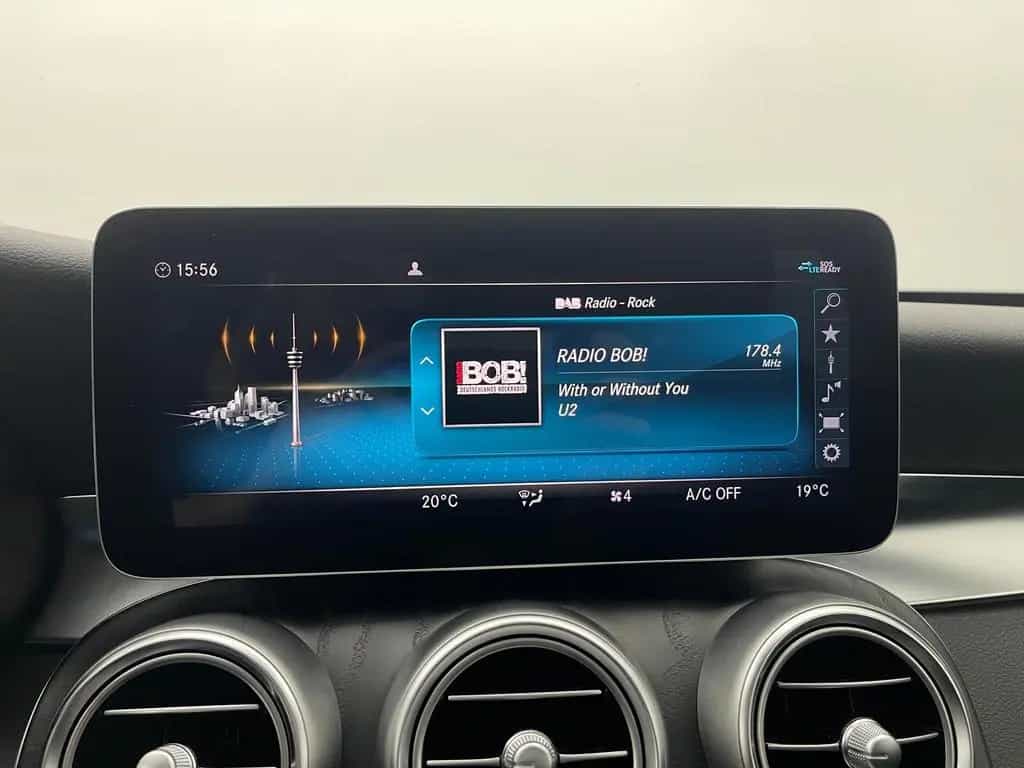 Mercedes-Benz C 300 BURMESTER*PANO*AHK*LED*PDC* 01/2021-photo-28