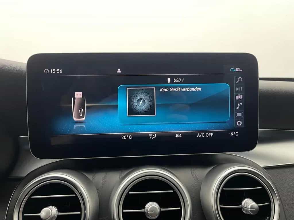 Mercedes-Benz C 300 BURMESTER*PANO*AHK*LED*PDC* 01/2021-photo-32