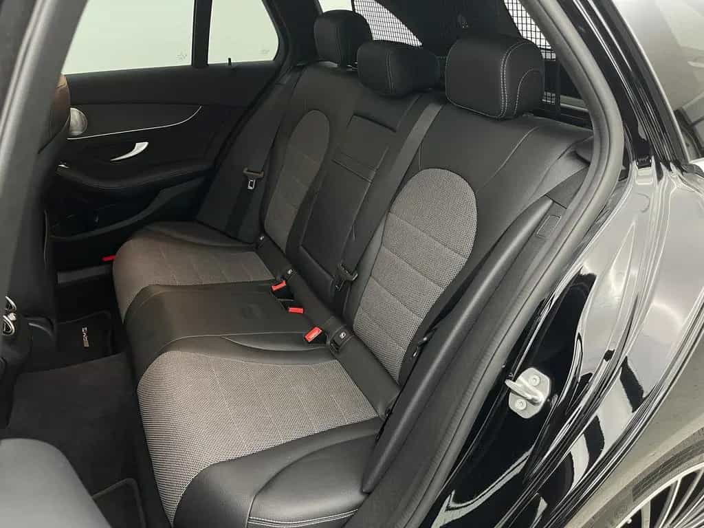 Mercedes-Benz C 300 BURMESTER*PANO*AHK*LED*PDC* 01/2021-photo-35