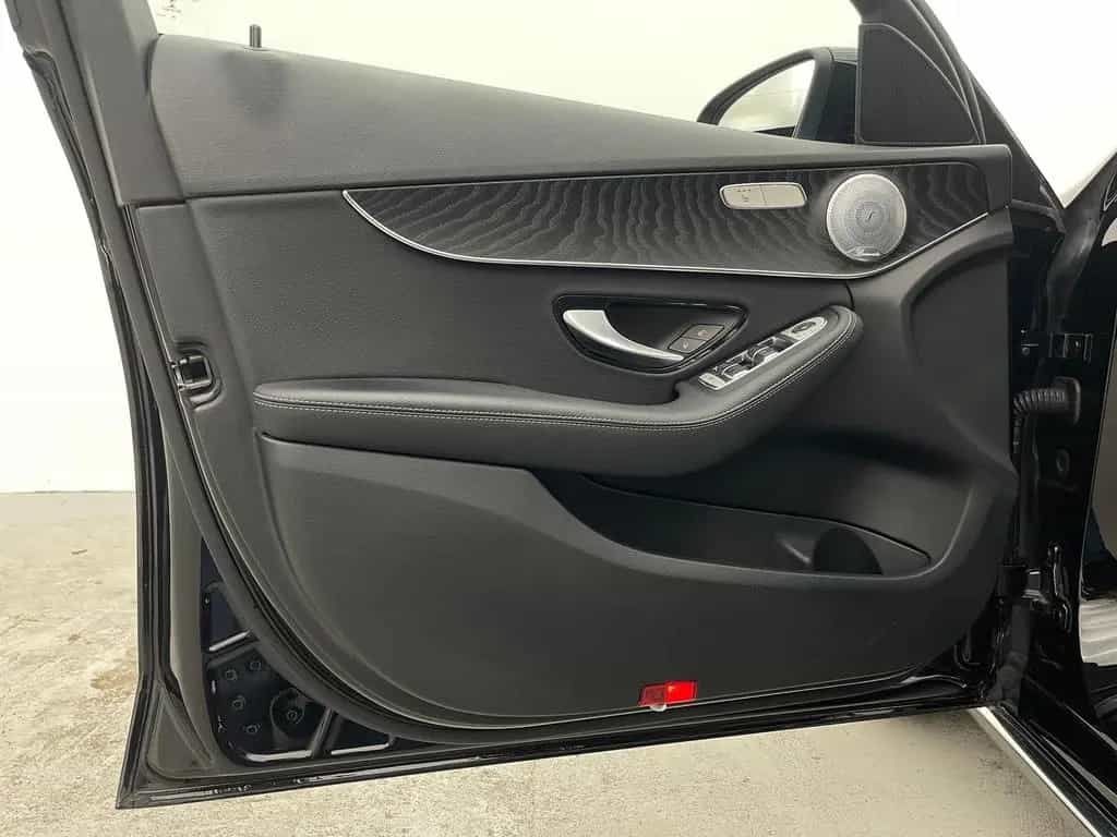 Mercedes-Benz C 300 BURMESTER*PANO*AHK*LED*PDC* 01/2021-photo-36