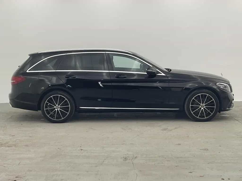 Mercedes-Benz C 300 BURMESTER*PANO*AHK*LED*PDC* 01/2021-photo-5