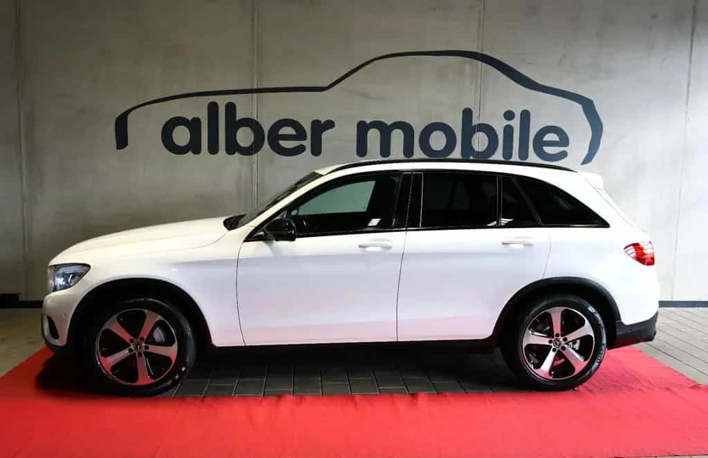 Mercedes-Benz GLC-Class 300 4Matic HeadUp 360° Sitzkühl AHK ACC TOT 10/2018-photo-0