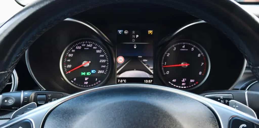 Mercedes-Benz GLC-Class 300 4Matic HeadUp 360° Sitzkühl AHK ACC TOT 10/2018-photo-18