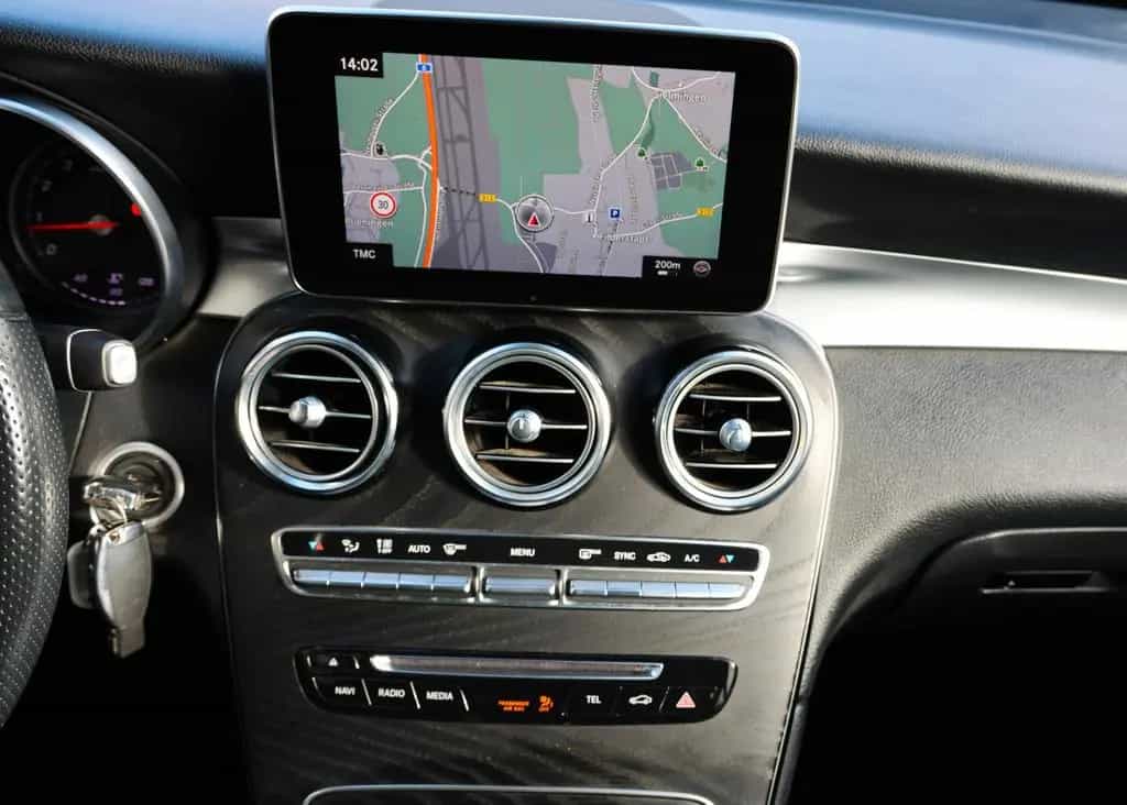 Mercedes-Benz GLC-Class 300 4Matic HeadUp 360° Sitzkühl AHK ACC TOT 10/2018-photo-23