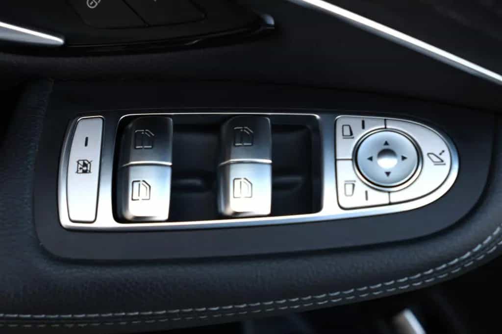 Mercedes-Benz GLC-Class 300 4Matic HeadUp 360° Sitzkühl AHK ACC TOT 10/2018-photo-33