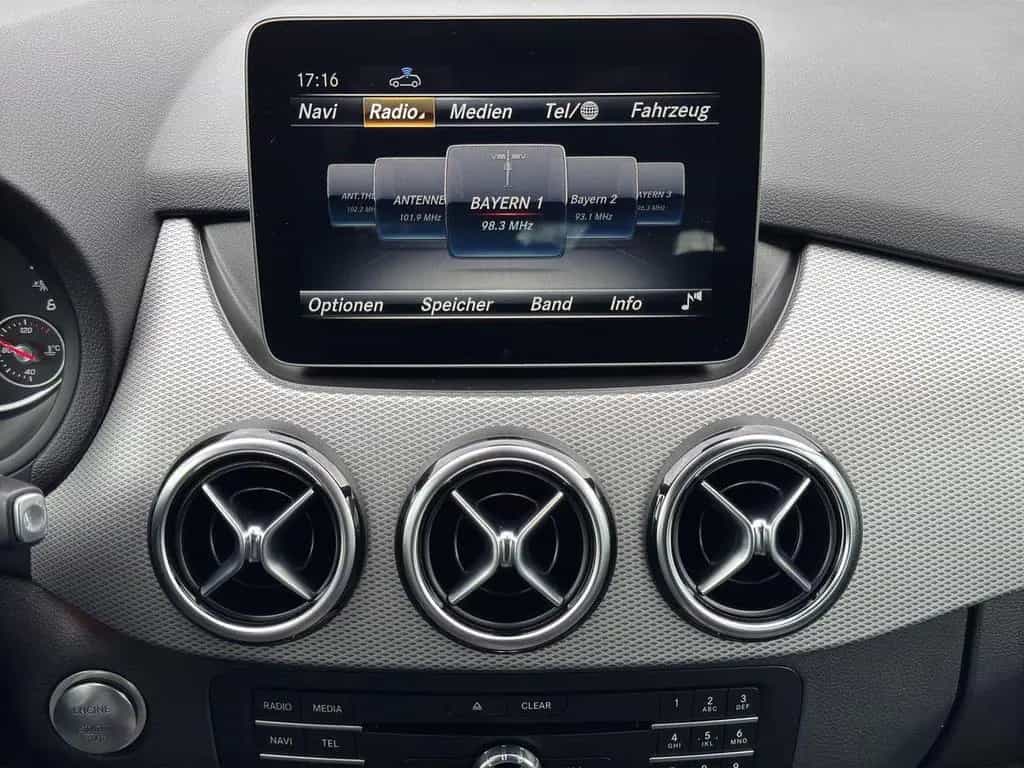 Mercedes-Benz B-Class 200 Aut. LED Navi Kamera Sitzheiz. AHKschwenkb 11/2018-photo-15