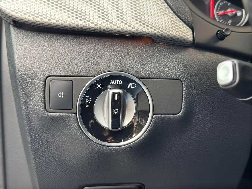 Mercedes-Benz B-Class 200 Aut. LED Navi Kamera Sitzheiz. AHKschwenkb 11/2018-photo-22