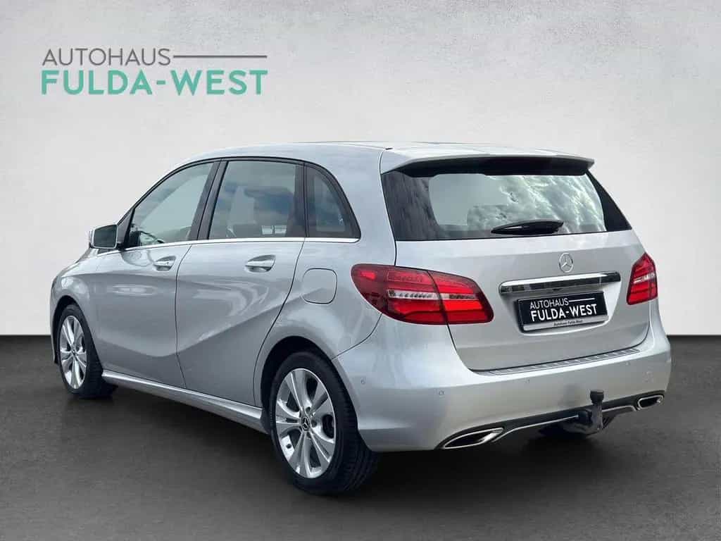 Mercedes-Benz B-Class 200 Aut. LED Navi Kamera Sitzheiz. AHKschwenkb 11/2018-photo-3