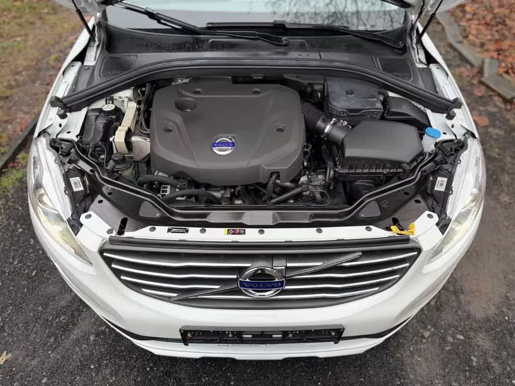 Volvo XC60 Momentum EU6/Panorama/Navi/1.Hand/73.500km 12/2014-photo-17