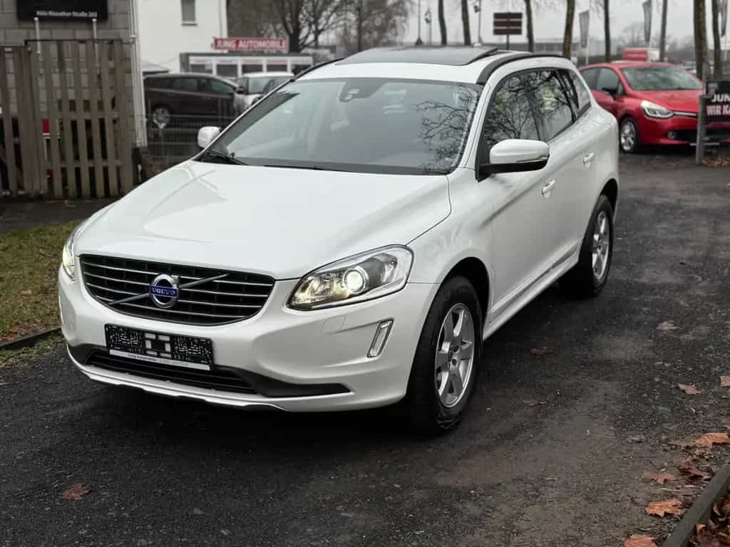 Volvo XC60 Momentum EU6/Panorama/Navi/1.Hand/73.500km 12/2014-photo-3