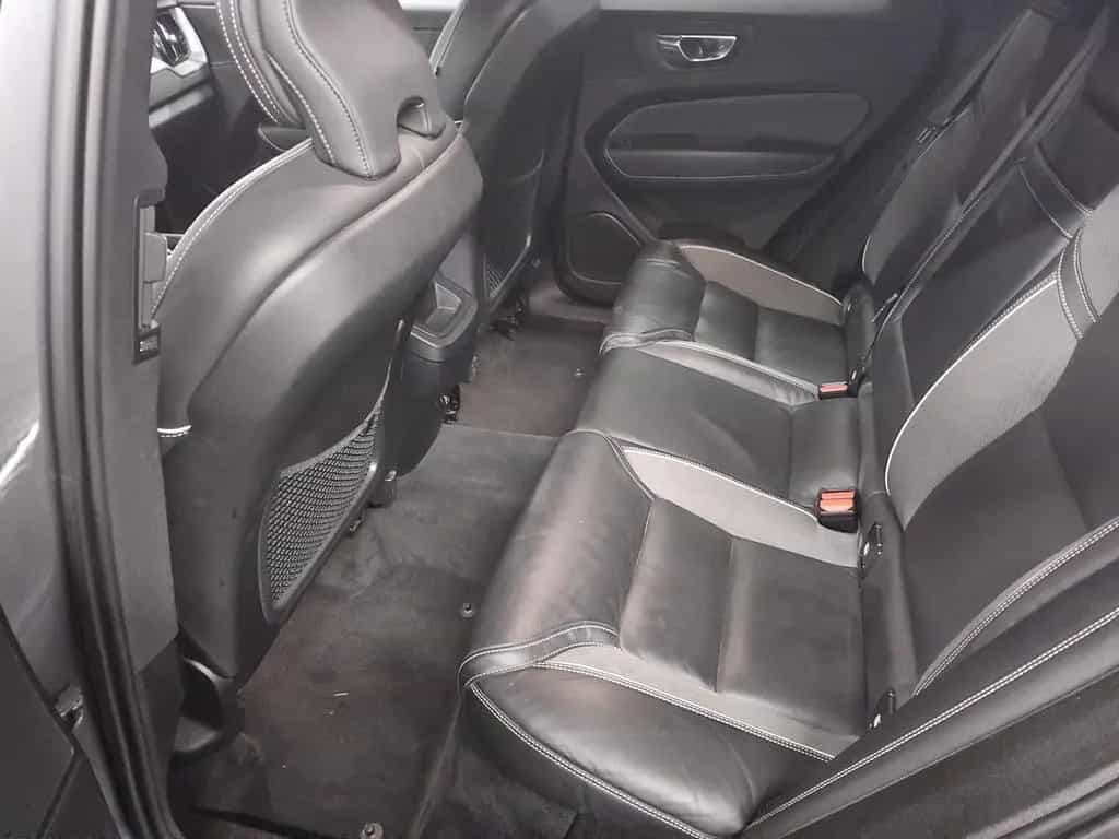 Volvo XC60 B4 D AWD R-Design Navi LED RfK AHK PDC Shz 02/2020-photo-12