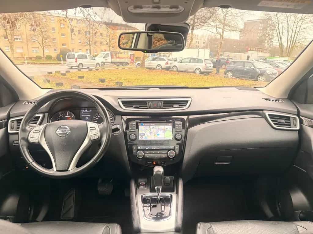 Nissan Qashqai Tekna/EU6/Automatik/Navi/Panorama/Leder 05/2016-photo-9