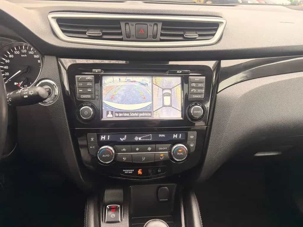 Nissan Qashqai Tekna/EU6/Automatik/Navi/Panorama/Leder 05/2016-photo-10