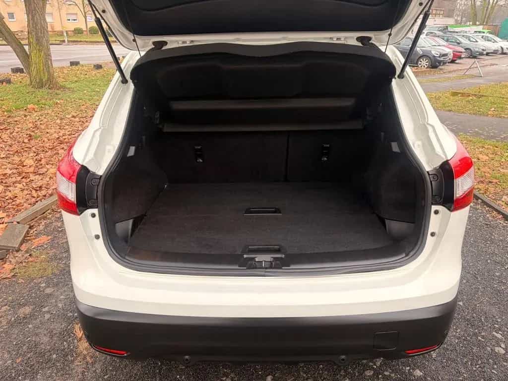 Nissan Qashqai Tekna/EU6/Automatik/Navi/Panorama/Leder 05/2016-photo-13