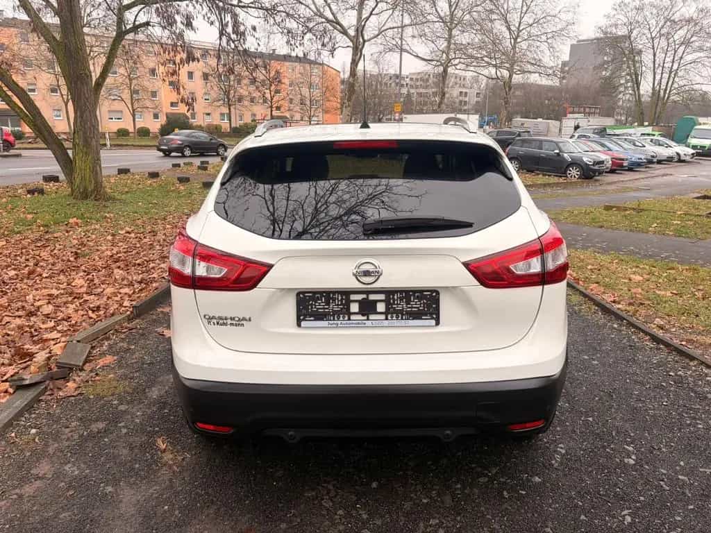 Nissan Qashqai Tekna/EU6/Automatik/Navi/Panorama/Leder 05/2016-photo-5