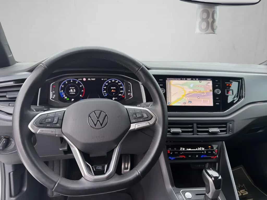 Volkswagen Taigo R-Line*1.5 TSI*DSG*R-KAM*AHK*APP-C.*BLACK 06/2022-photo-9