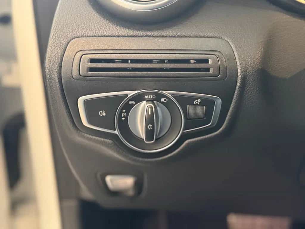Mercedes-Benz GLC 300 AMG Coupé 4M LED SHD RüKa CarPlay Sound+ 02/2021-photo-14