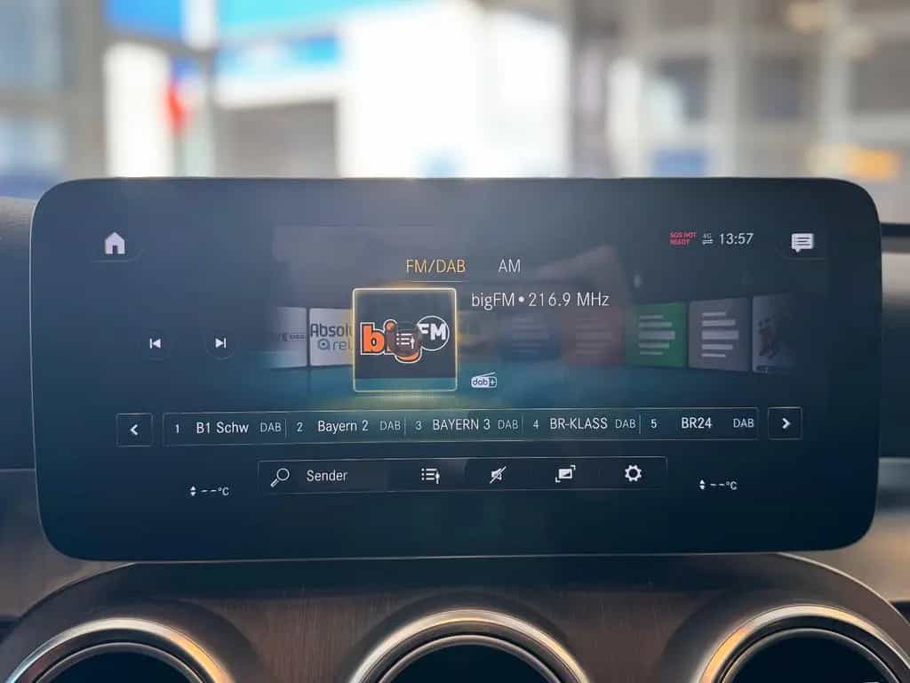 Mercedes-Benz GLC 300 AMG Coupé 4M LED SHD RüKa CarPlay Sound+ 02/2021-photo-25