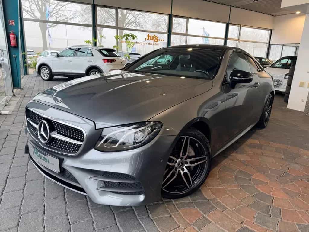 Mercedes-Benz E-Class 200 Coupé 4M AMG-Line Kamera-P.Dach-Totwinkel 10/2018-photo-1