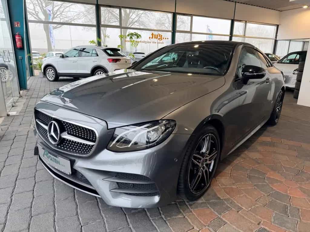 Mercedes-Benz E-Class 200 Coupé 4M AMG-Line Kamera-P.Dach-Totwinkel 10/2018-photo-2