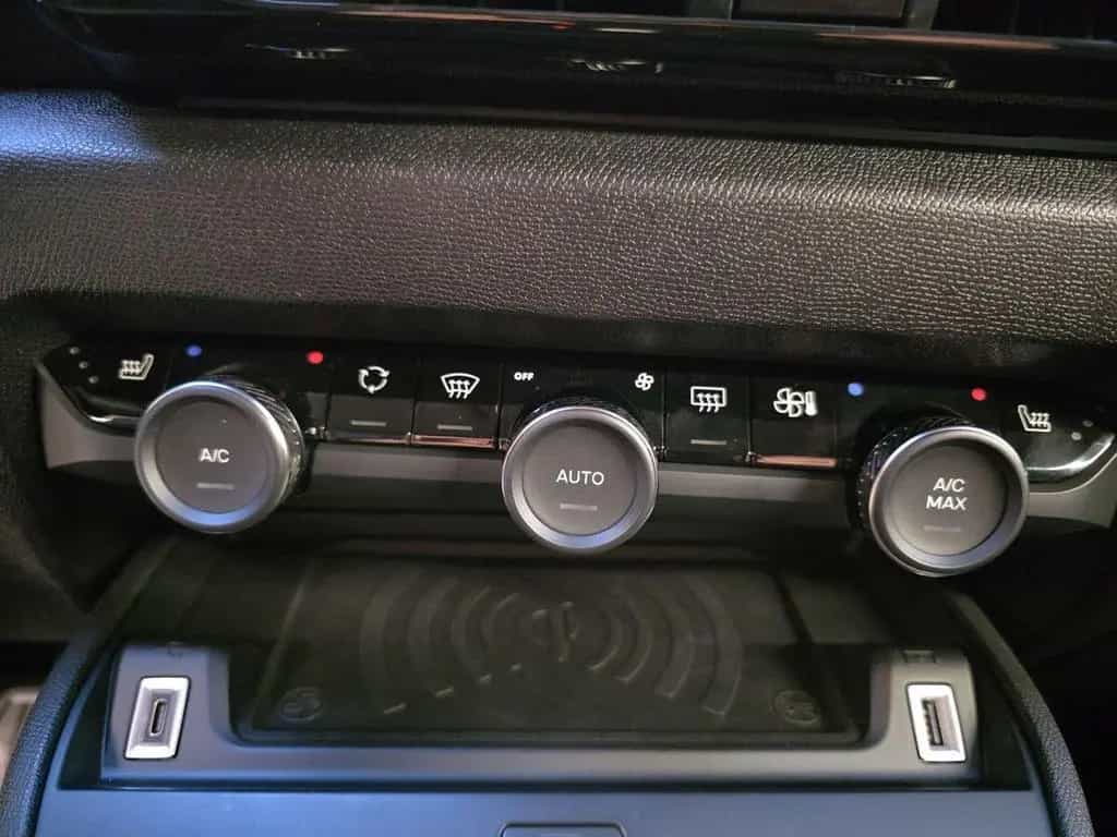 Citroën C4 Lim. Max mheV + Rückfahrkamera + Totwinkel-As 04/2025-photo-20