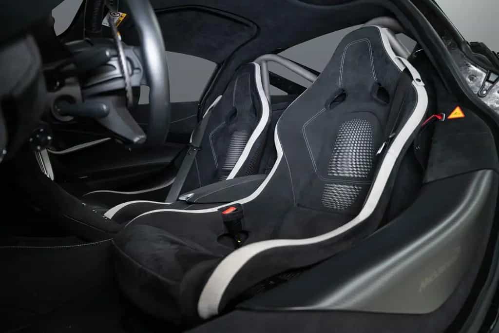 McLaren 750S | CF Racing Seats | 360° Park Assist | Lift 09/2024-photo-17